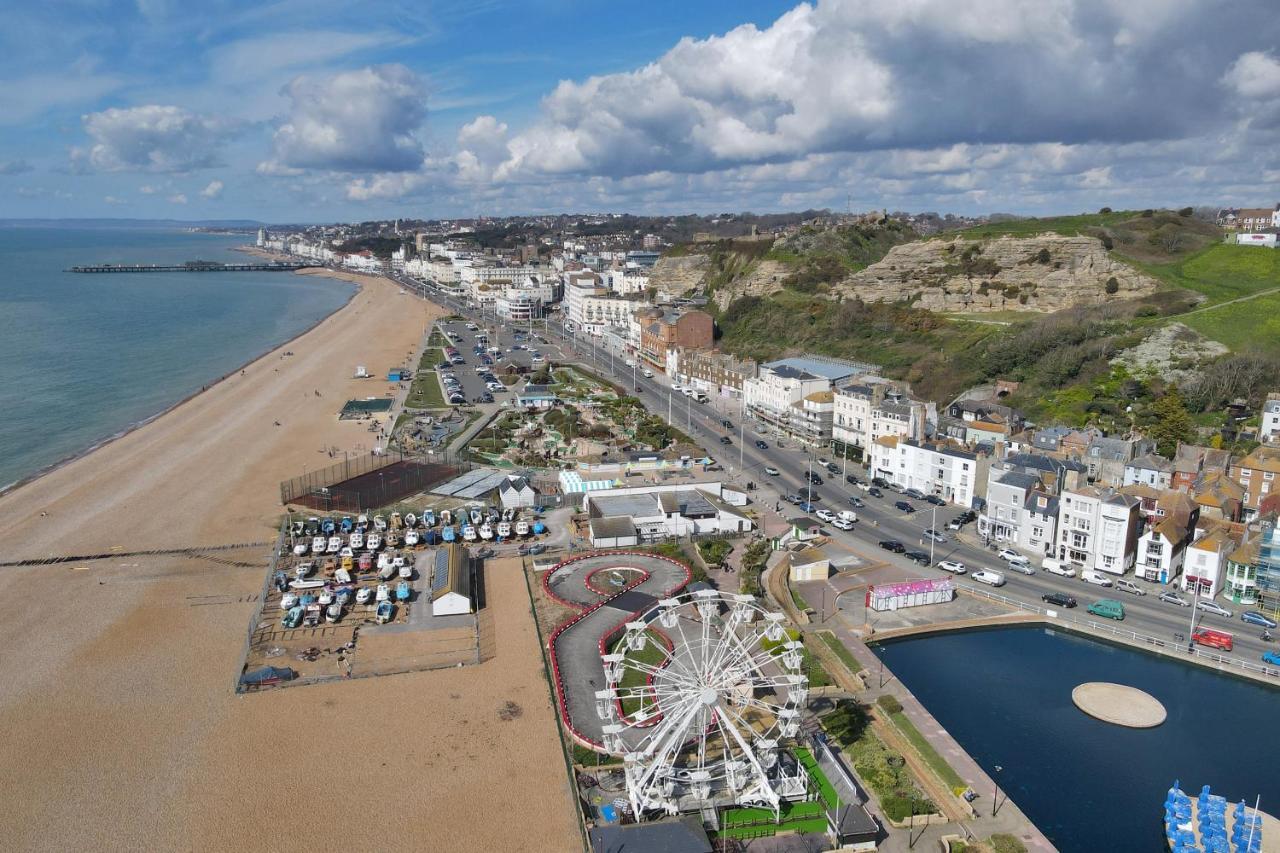 Master Accommodation Suite 9 Single Room With Roof Top Views Hastings Exterior photo